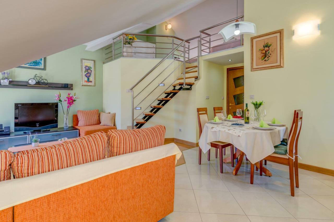 Ferienwohnung Natali Omiš Exterior foto