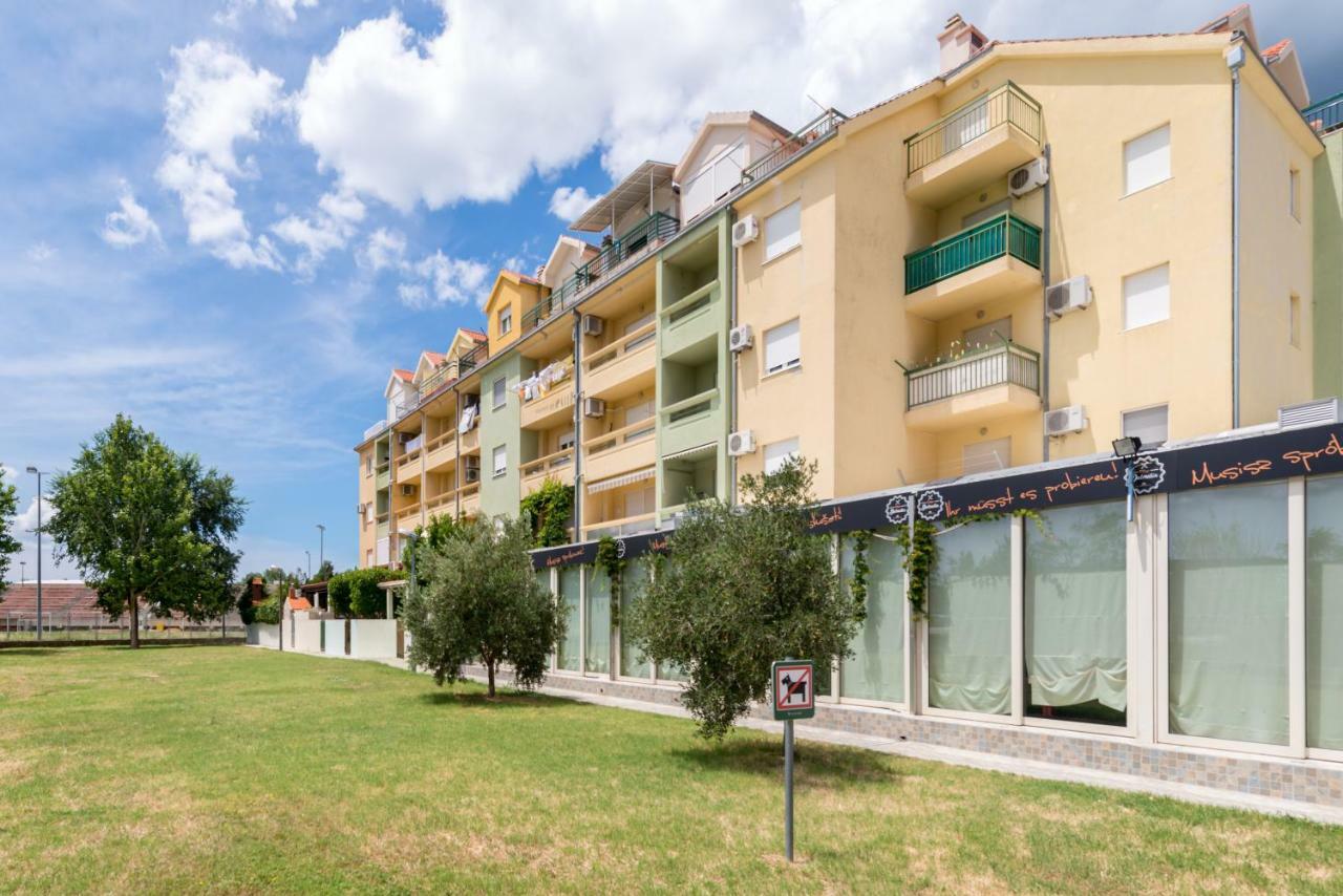 Ferienwohnung Natali Omiš Exterior foto